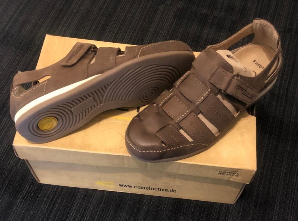 closed toe mens sandals uk